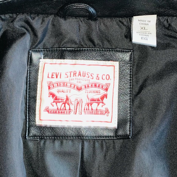 Vintage Levi Faux Leather Jacket (Black) - Picture 7 of 11
